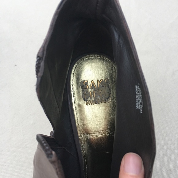 Saks Fifth Avenue leather heeled booties size 8.5 - Picture 4 of 8